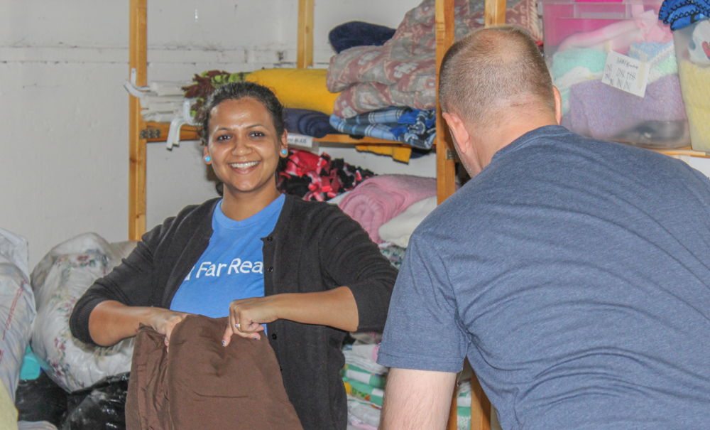 Nivedita_Bhat_Chris_Rouw Nivedita Bhat and Chris Rouw Volunteering